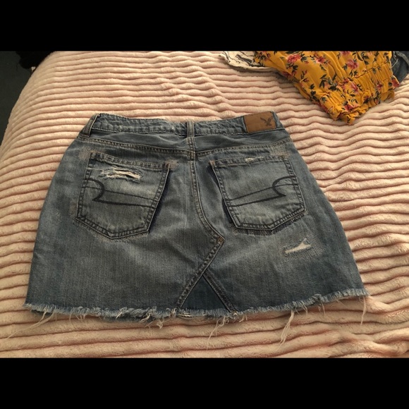American Eagle Jean Skirt - Picture 2 of 5